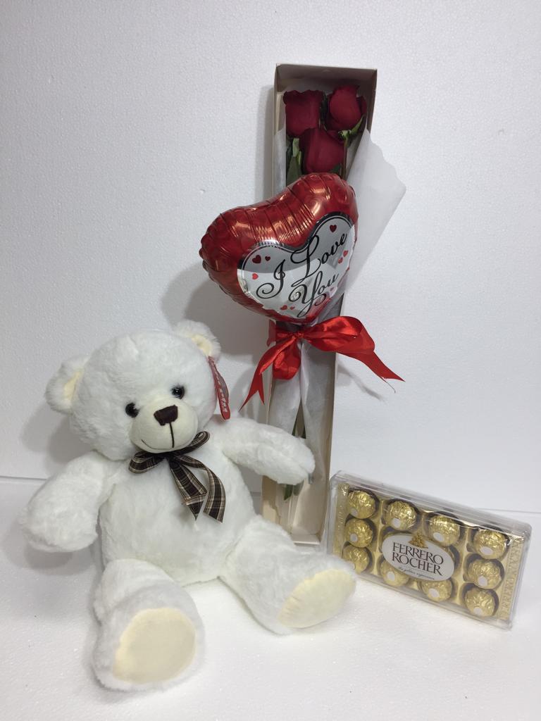  Caja con 3 Rosas ms Bombones Ferrero Rocher de 150 Grs, Peluche Blanco de 26cm y Globito